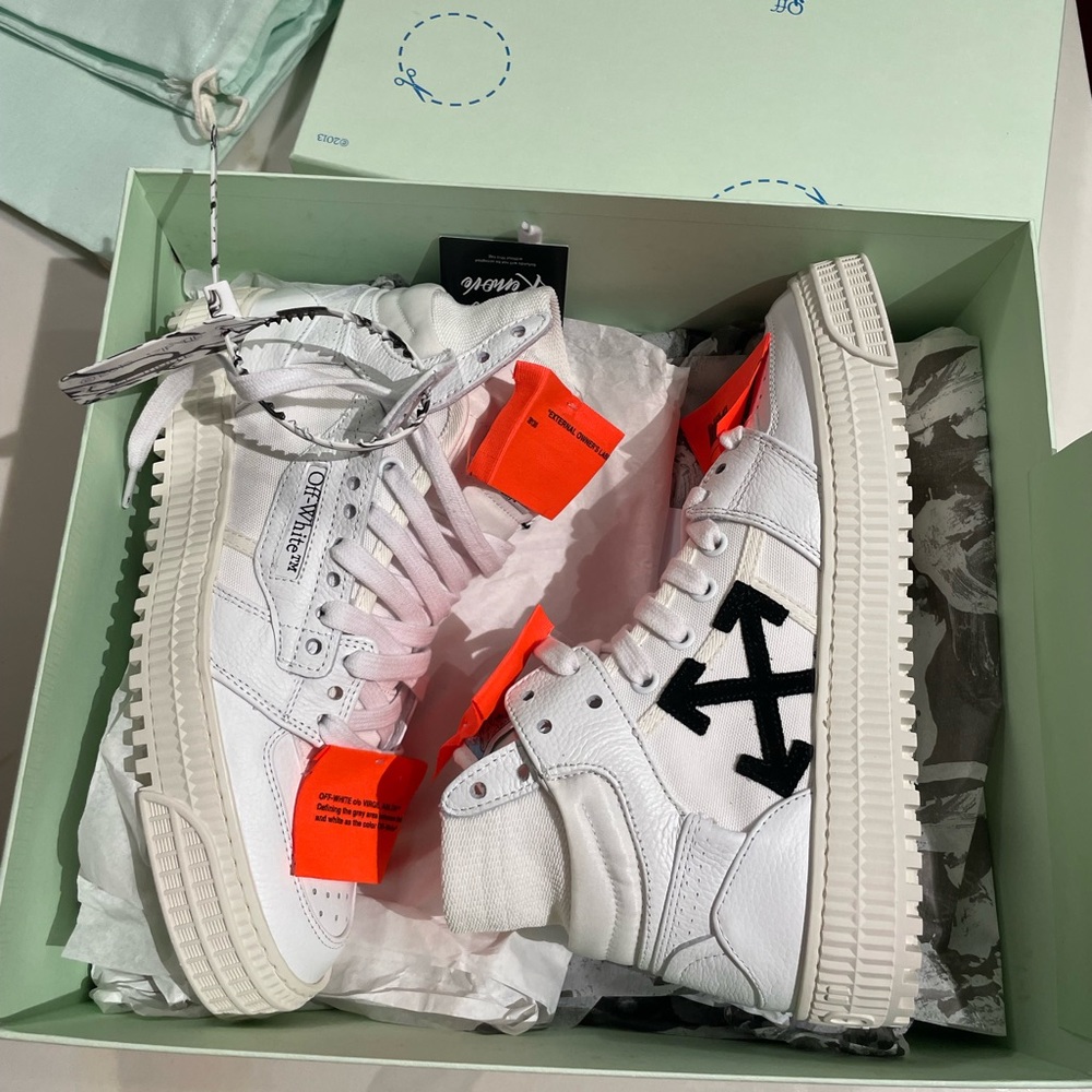 NEW Off white high tops
